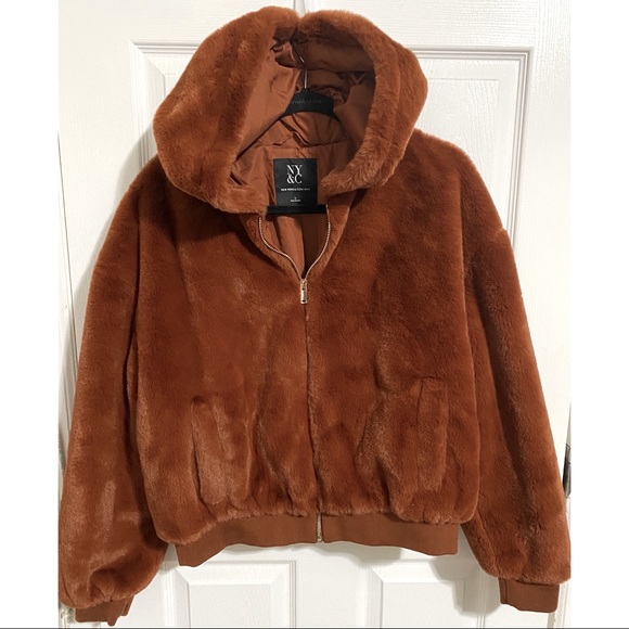 New York & Company Hooded Faux-Fur Bomber Jacket Color Camel NWOT - Picture 10 of 10